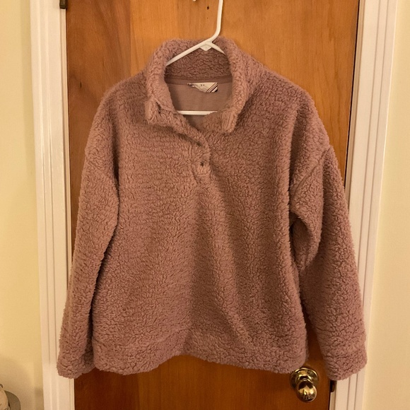 Pink Rose Fuzzy Jacket Cozy Pullover Top Sz M - Picture 1 of 10